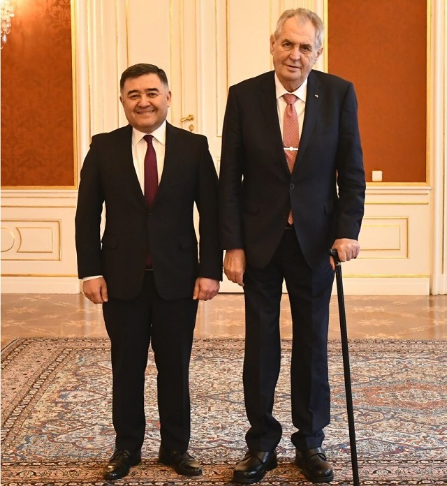AMBASSADOR OF UZBEKISTAN PRESENTS CREDENTIALS TO THE PRESIDENT OF THE CZECH REPUBLIC