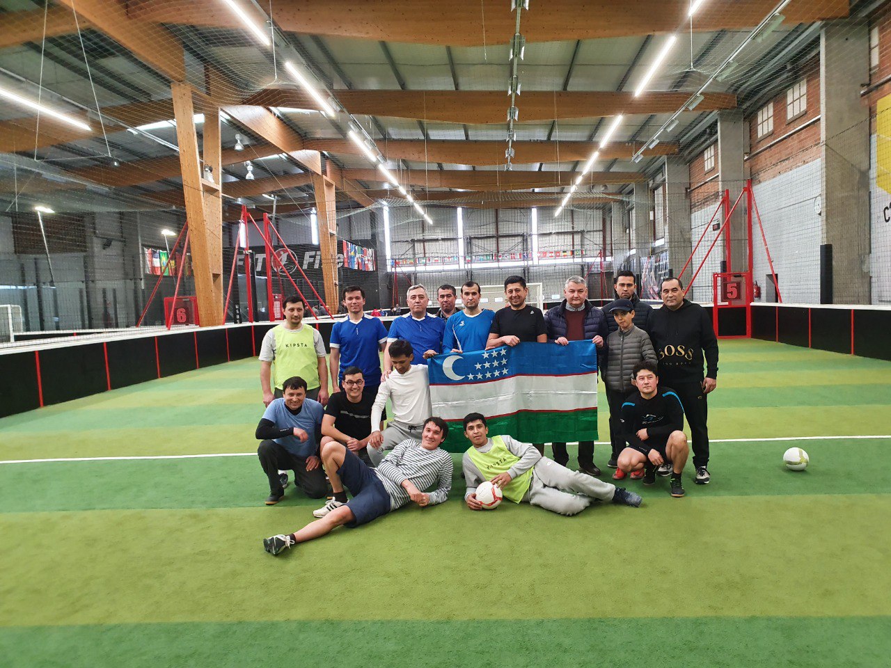 В столице Европы прошел турнир по мини-футболу среди граждан Узбекистана