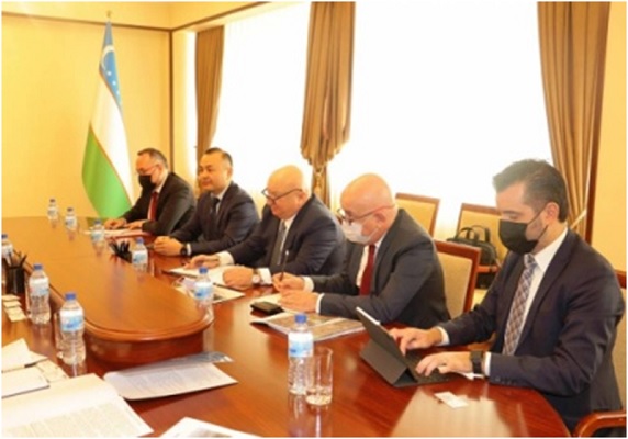 Uzbek-Turkish negotiations on the development of Tashkent International and regional airports were held at the Ministry of Transport