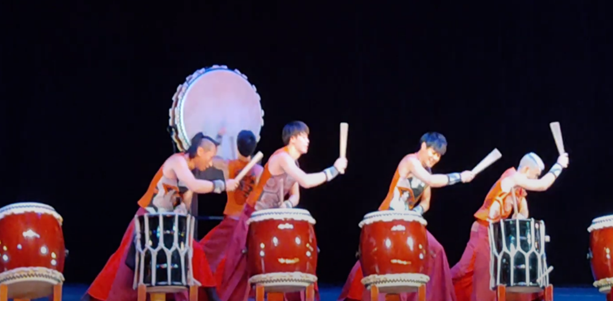 Yaponiyaning “SAQ” barabanchilar guruhi Toshkentda konsert berdi