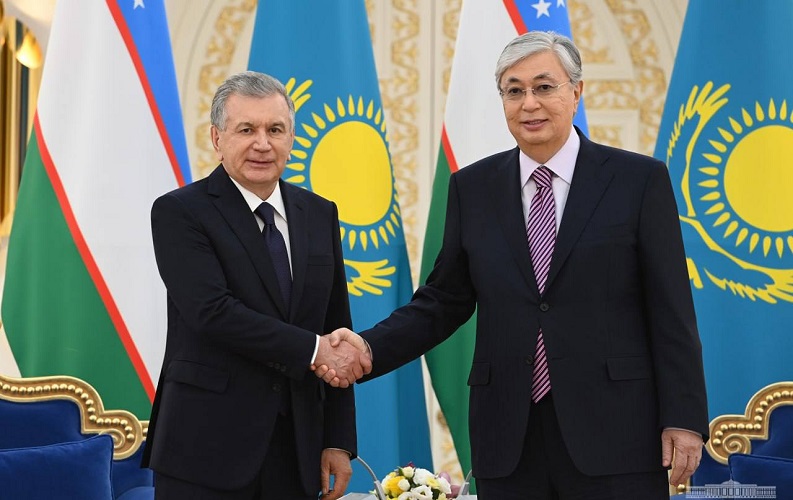 The President of Uzbekistan congratulates the President of Kazakhstan on his victory in the Presidential Elections