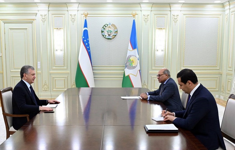 The President discussed with his foreign adviser the achieved results and further plans within the framework of economic and administrative reforms in Uzbekistan