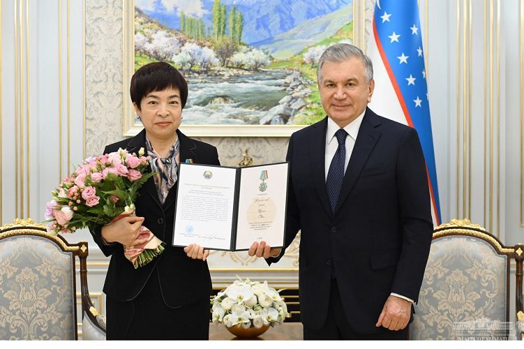The President of Uzbekistan presented the “Dustlik” Order to the Ambassador of China