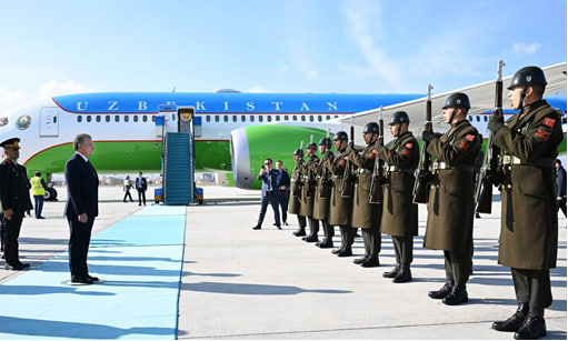 The President of Uzbekistan arrives in Ankara