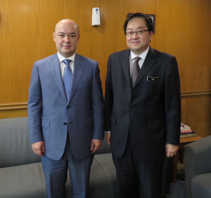 Meeting with Mr. Tan Yang Thai, Undersecretary of South and Central Asia Division of the Ministry of Foreign Affairs of Malaysian