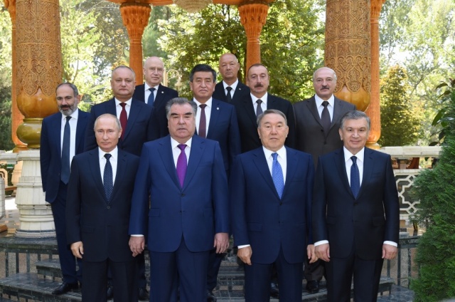 SUMMIT OF THE CIS IN DUSHANBE