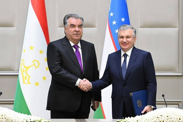 Uzbekistan, Tajikistan sign documents, aimed at strengthening the Uzbek-Tajik multifaceted partnership
