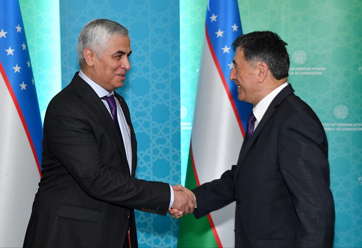 Foreign Minister of Uzbekistan meets with ECO Secretary General