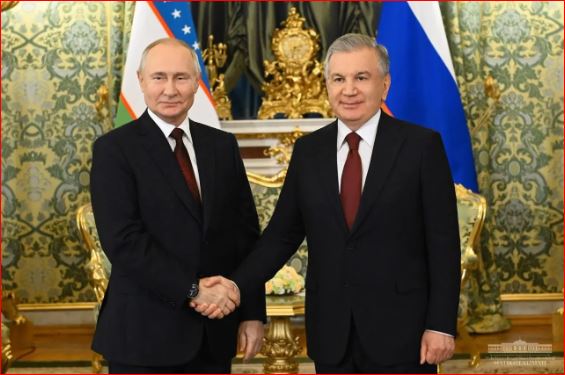 O'zbekiston Prezidenti Rossiya yetakchisini telefon orqali Prezident saylovidagi ishonchli g'alabasi bilan tabrikladi