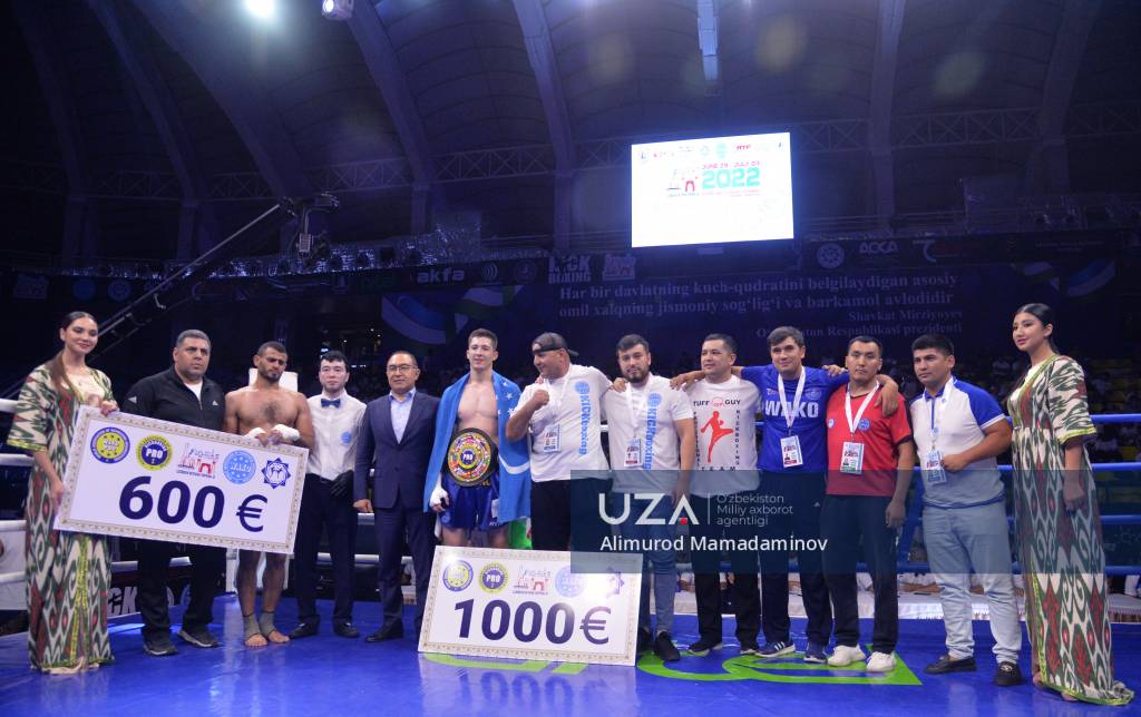 Uzbekistan’s kickboxers take first place in the team event