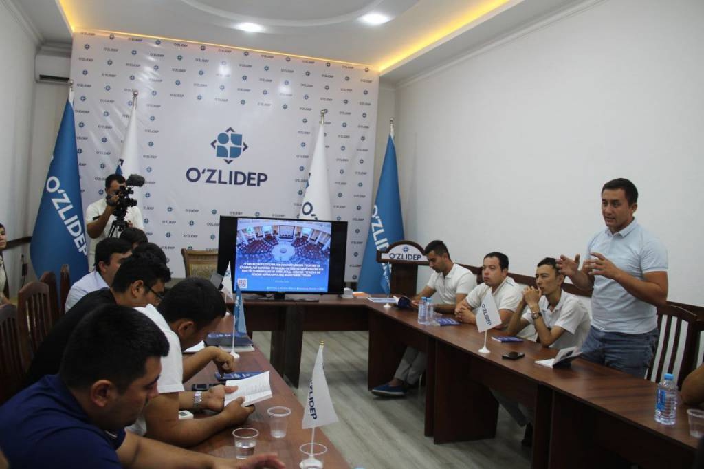 Proposals of youth play an important role in constitutional reforms