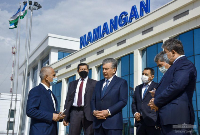 President becomes familiar with Namangan Railway Station