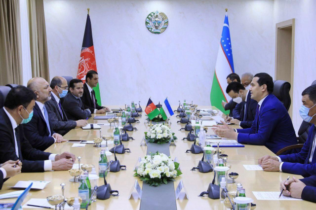 Sardor Umurzakov meets with Afghanistan’s Minister of Foreign Affairs
