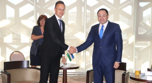 Uzbekistan’s CCI Chairman meets with Péter Szijjártó