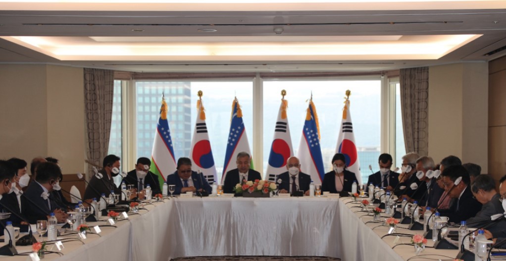 Seoul hosts a roundtable discussion on Uzbekistan’s constitutional reforms